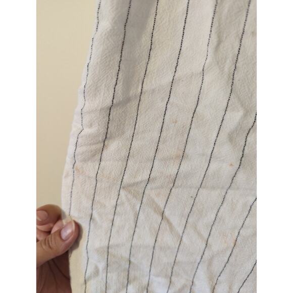 RTR Donni. White Black Pinstripe Sleeveless Button Front Vest Size Medium tank - Picture 8 of 9